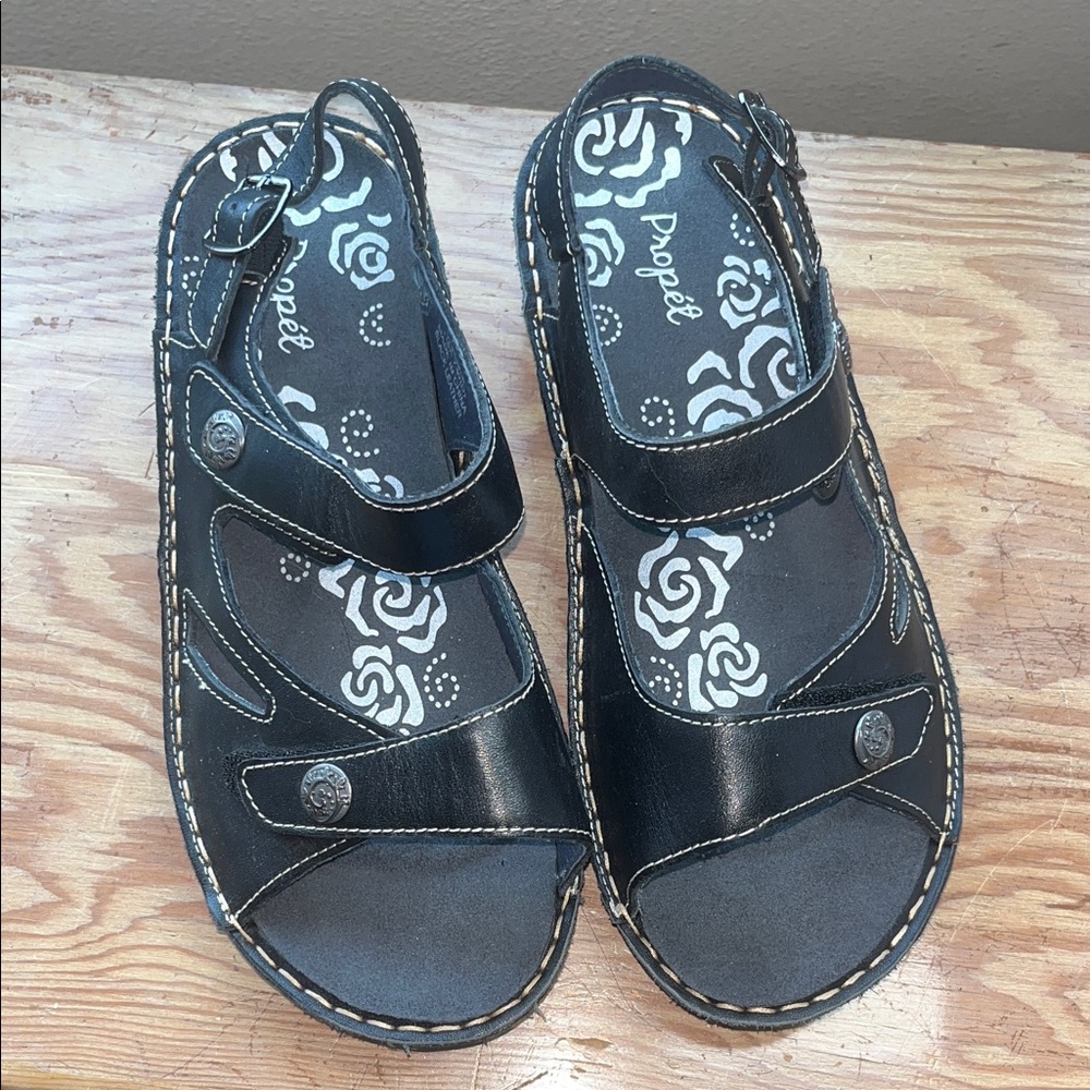 Propet Black Leather Slingback Sandals with Floral Insole
